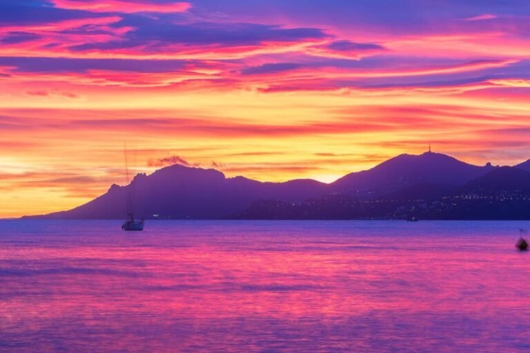 Où observer l’éclipse solaire du 12 août ? On vous donne les meilleurs spots à privilégier de Cannes à Grasse