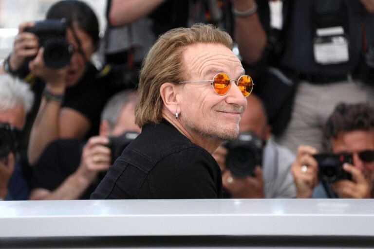 « Un moment exceptionnel » : la sortie remarquée du chanteur de U2 Bono dans ce restaurant près de Nice
